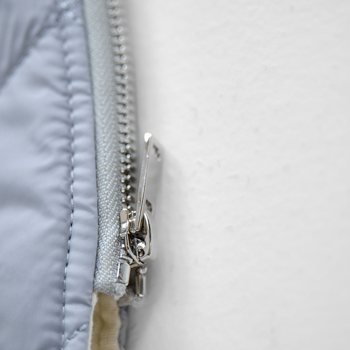 Seasonal Baby Carrier Cover ā Gray / Milk