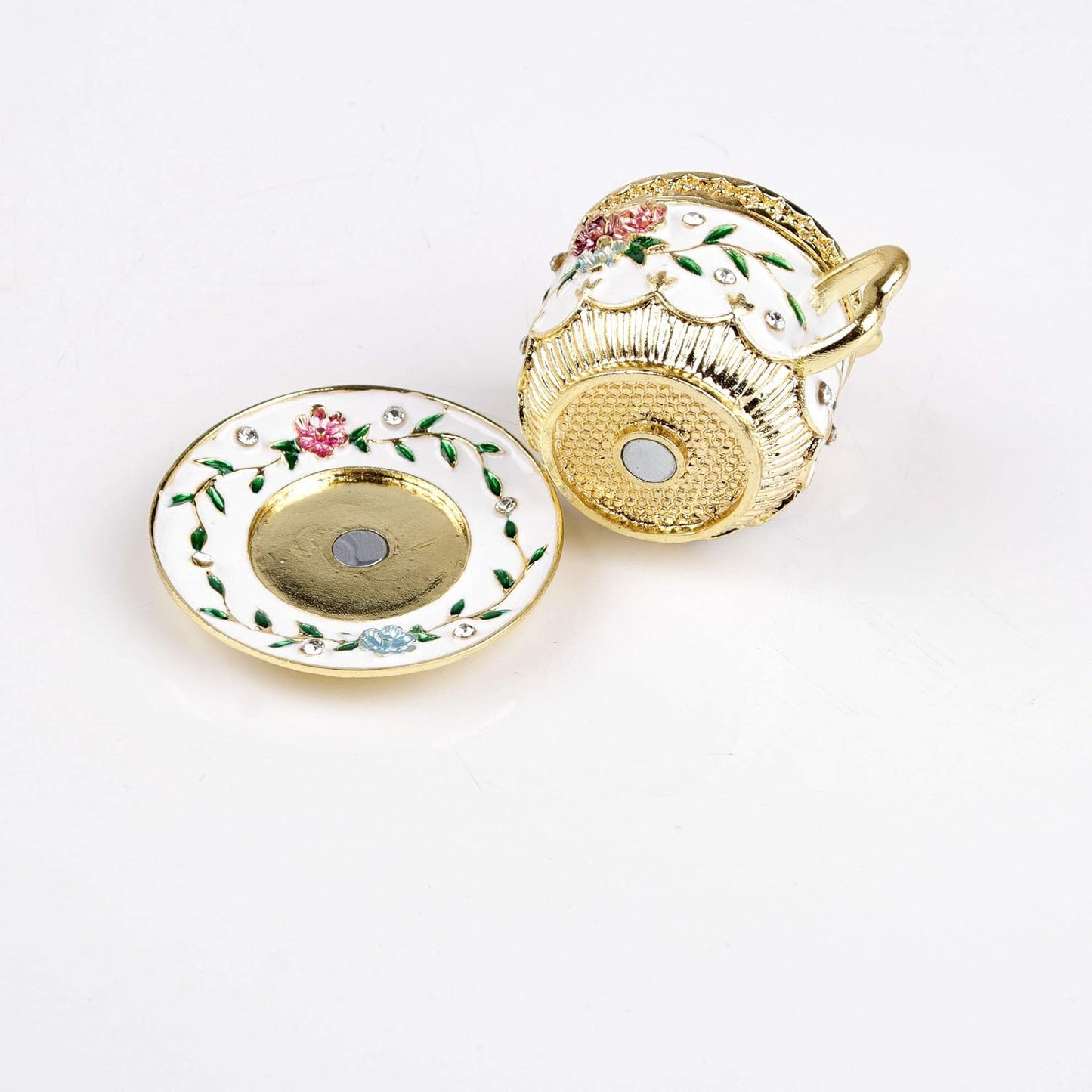 Collectible coffee cup shaped hinged jewelry box