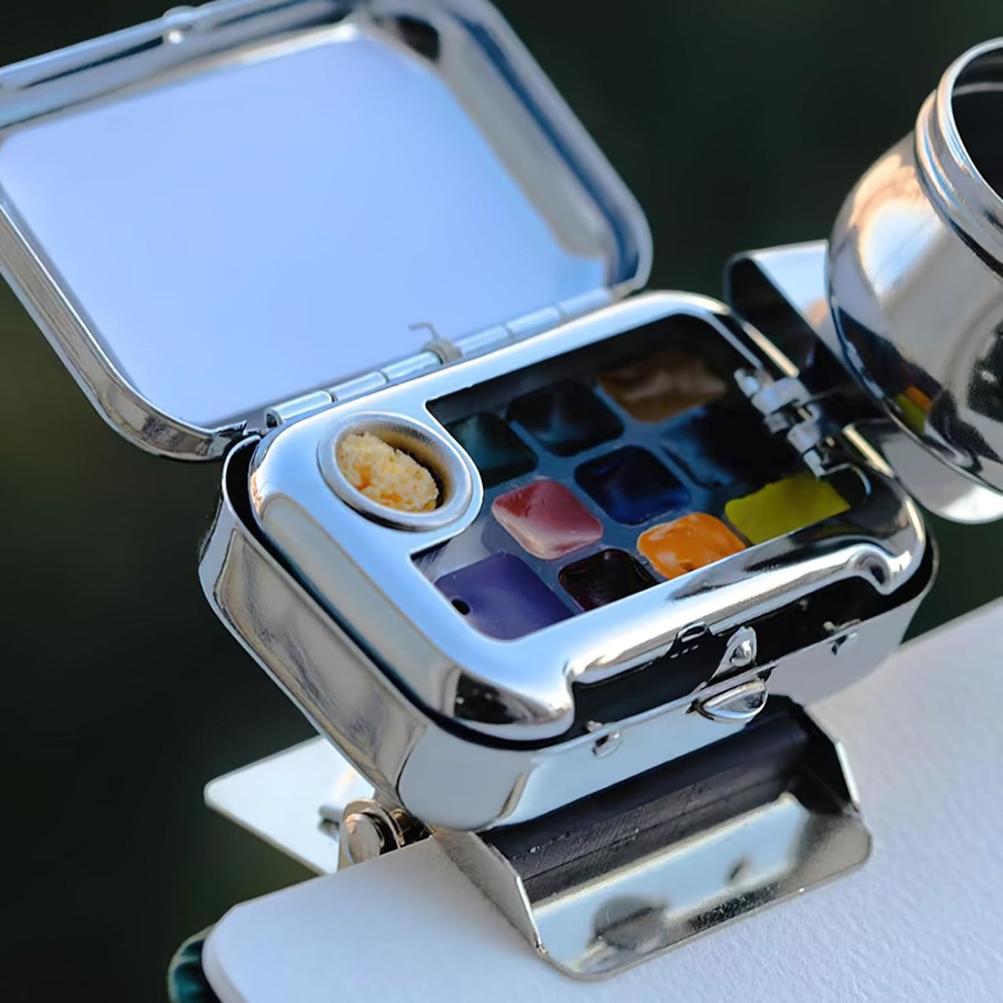 Portable Mini Watercolor Set – Compact Travel Palette with Magnetic Clip and Oil Tank