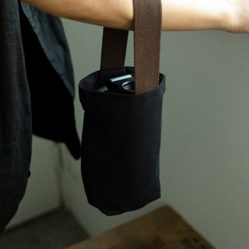Insulated canvas beverage bag