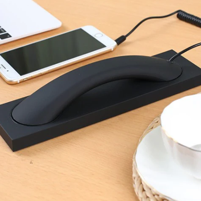 Retro telephone handset with Type-C/Lightning to 3.5mm adapter