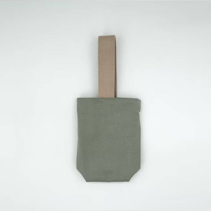 Insulated canvas beverage bag