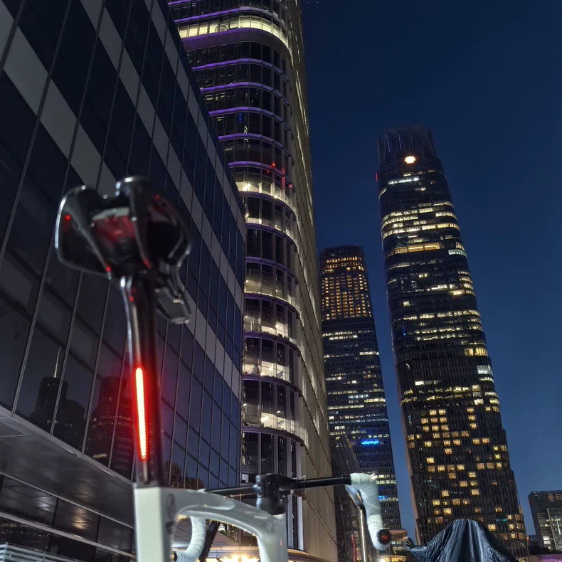 New Road Bike Seat Post Water Drop Tail Light | Long Battery Life