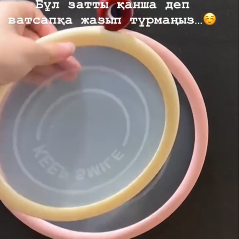 Silicone food storage lids