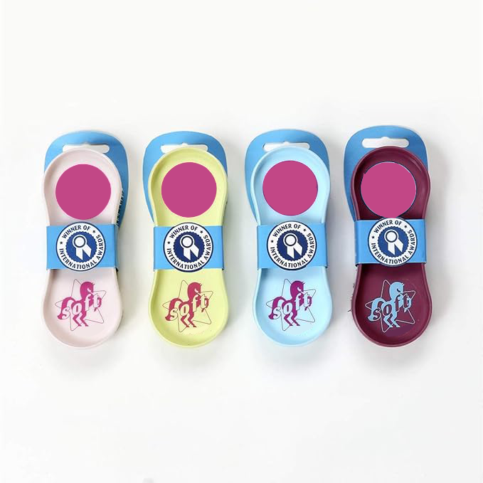 The shape of the Mamo soft bristle brush is triangular