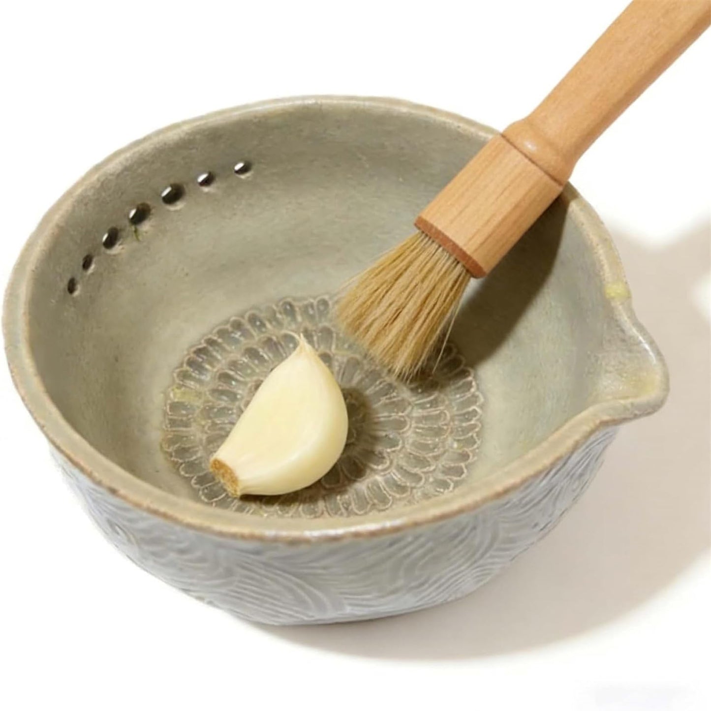 Handcrafted Garlic Mincer and Herb Bowl, Multifunctional Kitchen Tool for Garlic Grinding