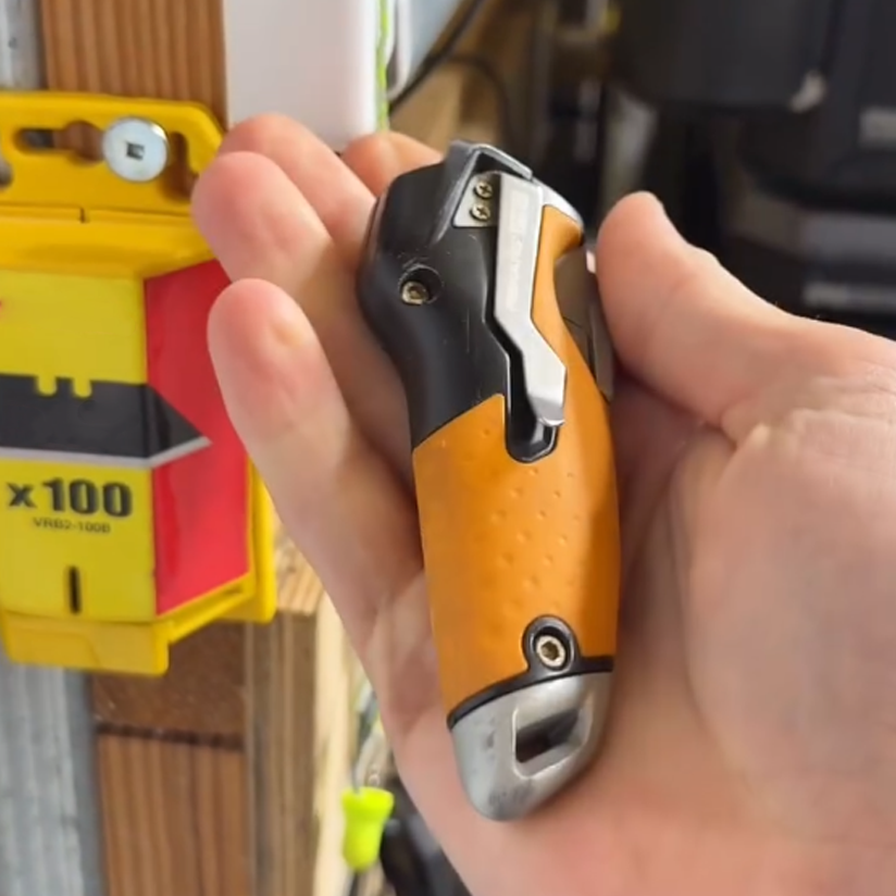 High-grade hardened steel multi-purpose cutting blades, 100 pieces per pack