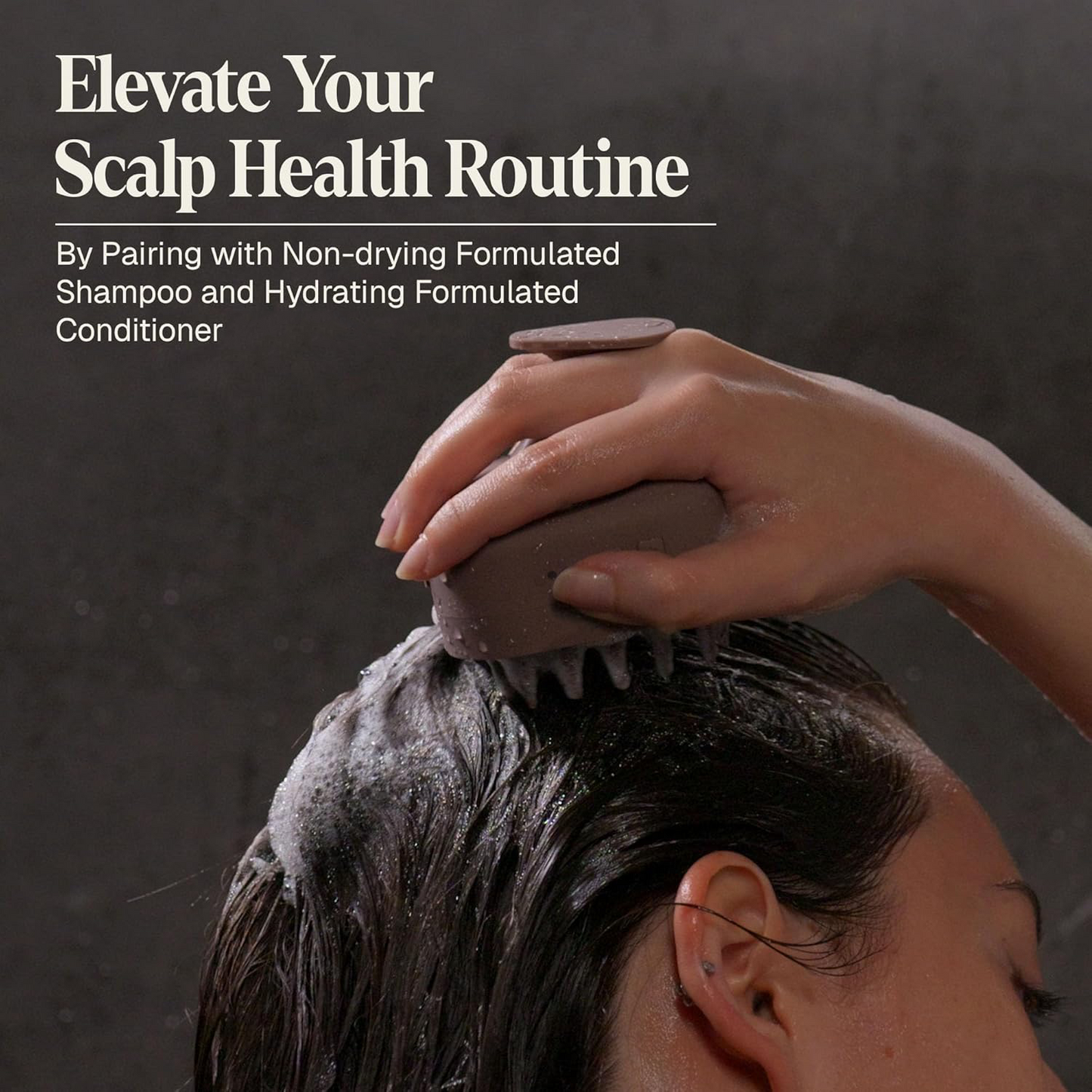 Sonic scalp cleaner with soft silicone vibration