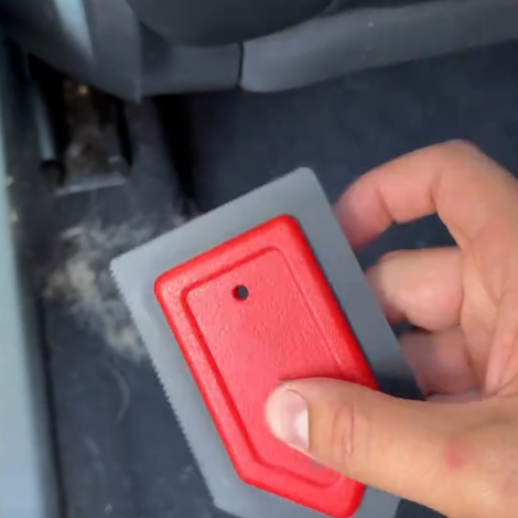 Mini Pet Hair Remover – Reusable Dog & Cat Hair Brush for Home and Car