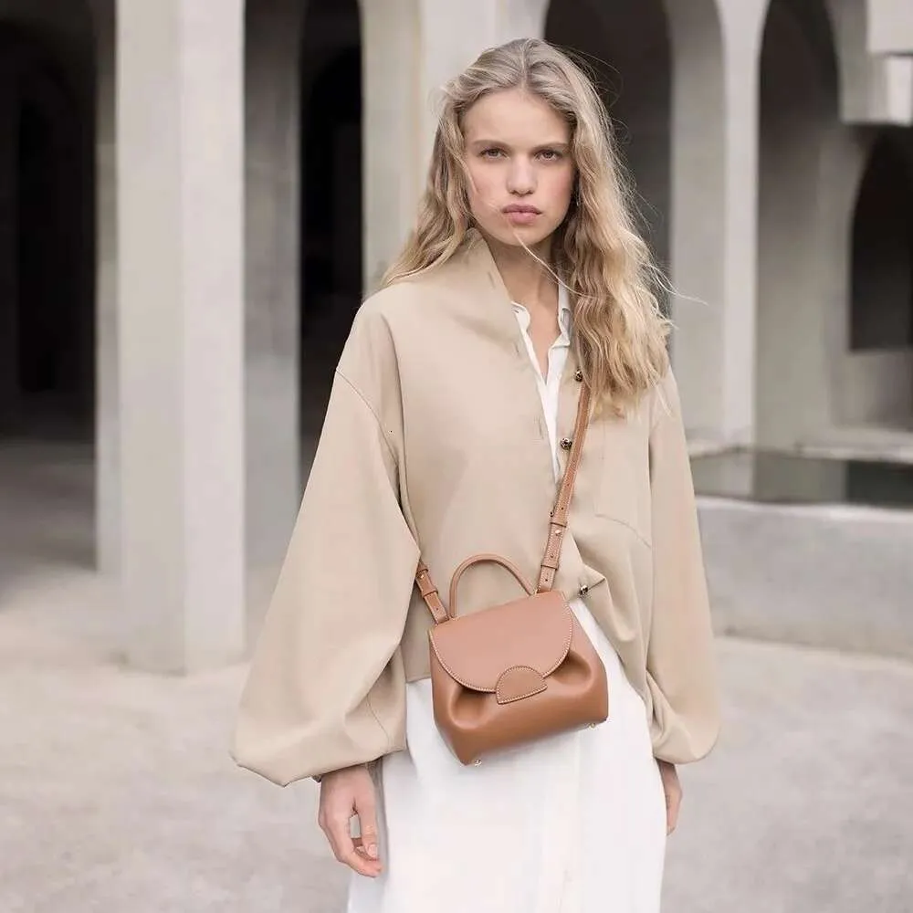 Women's Leather Crossbody Bucket Bag – Large Capacity, Casual Messenger Bag for Daily Use