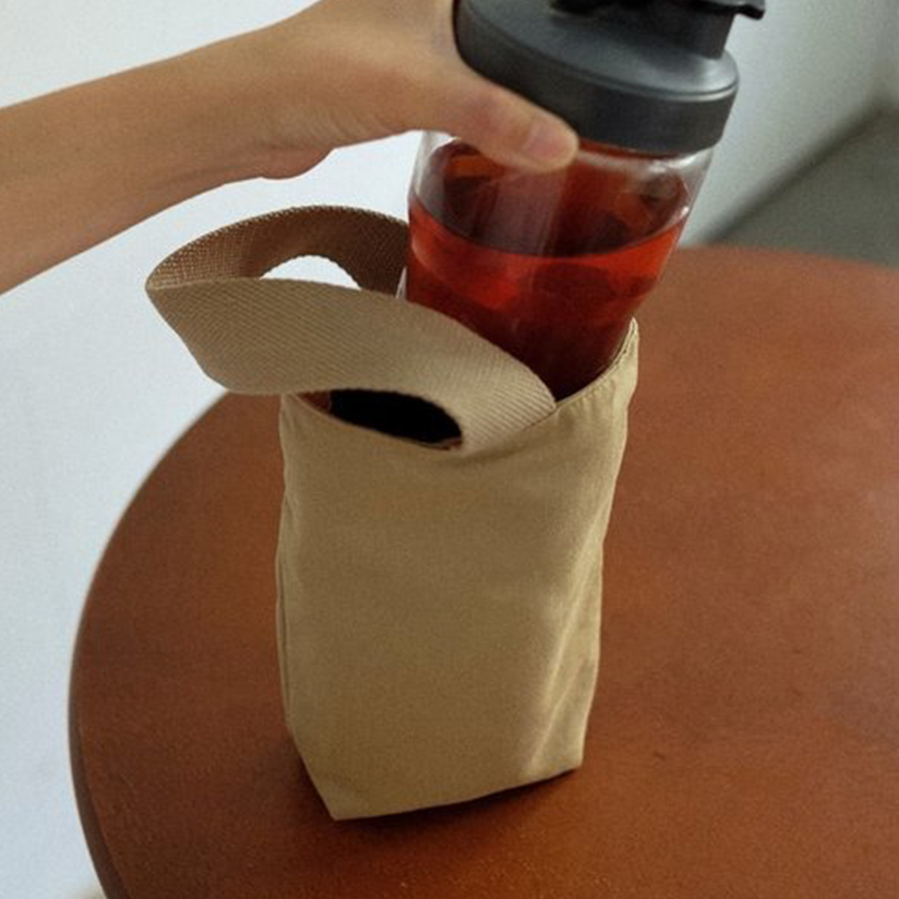 Insulated canvas beverage bag