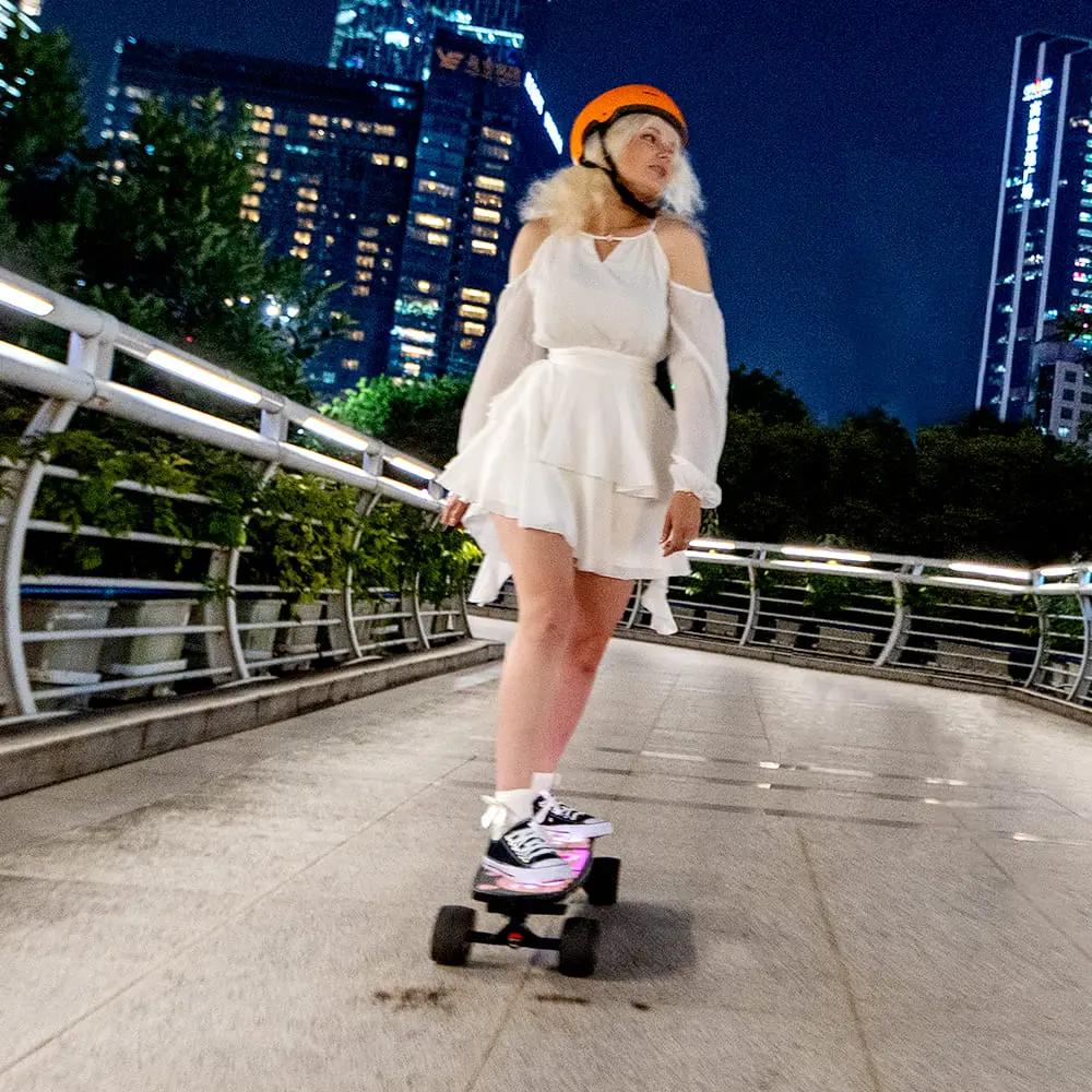 LED skateboard dual 5.2A 189.8Wh batteries